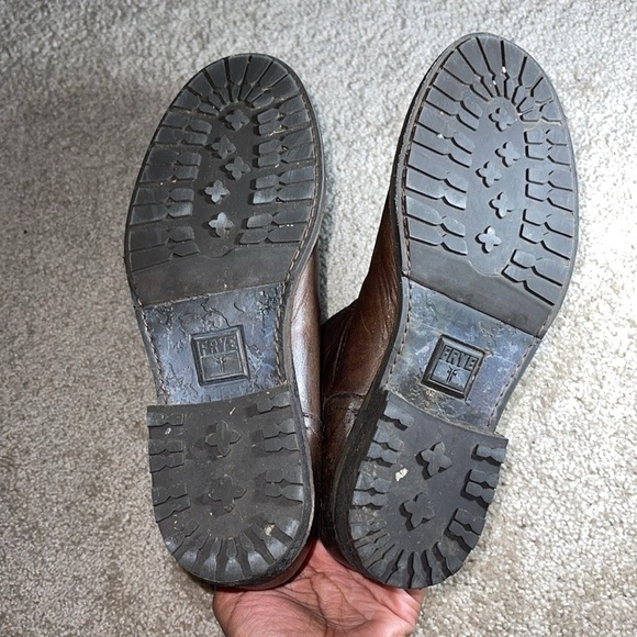 Frye MARA BUTTON SHORT boots - Picture 9 of 10